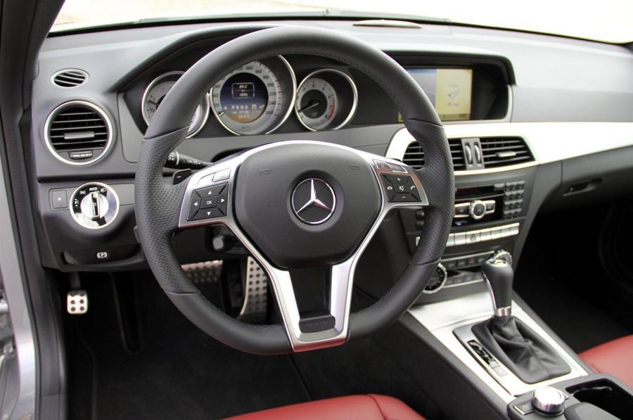  Mercedes-Benz C-Class Coupe 2012 года  (фото 29 из 99)